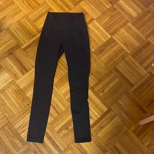 Never worn lulu leggings, no longer made